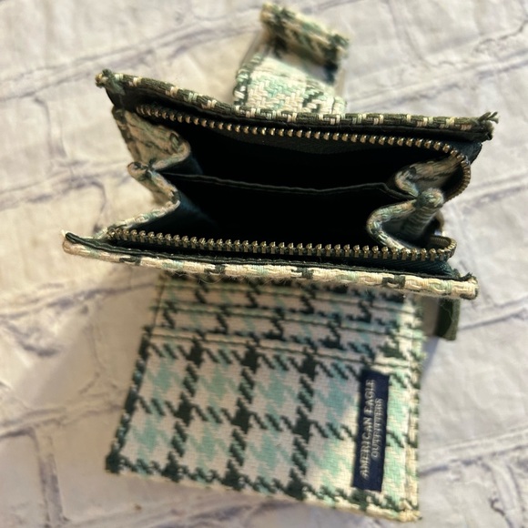 AMERICAN EAGLE OUTFITTERS Y2K GREEN/BEIGE PLAID WOOL WALLET - Picture 5 of 9
